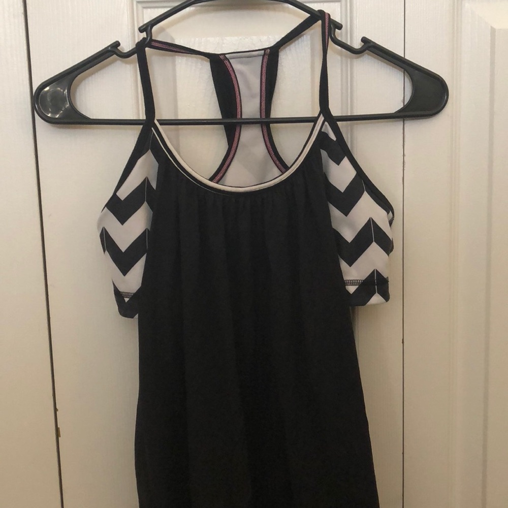 Lululemon No Limits tank